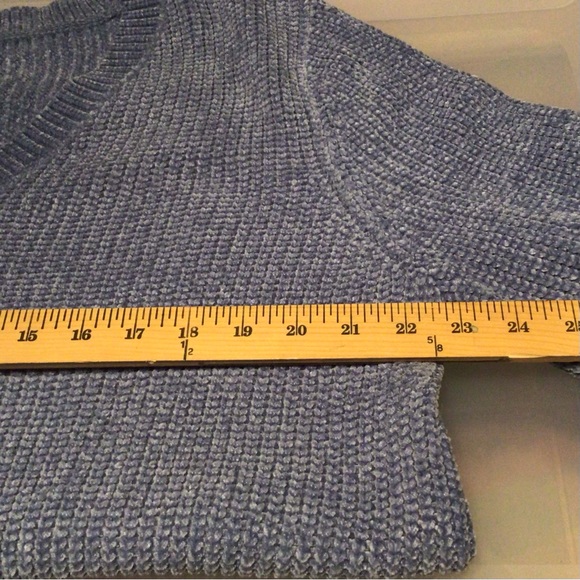Ava & Viv blue sweater with puff sleeves. - Picture 2 of 6